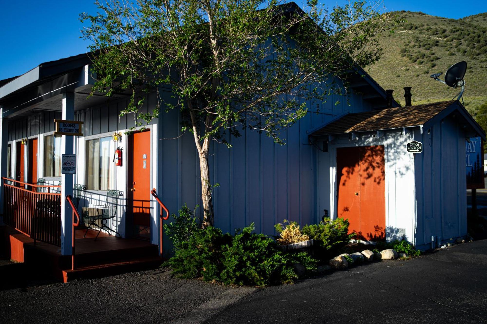 Yosemite Gateway Motel Lee Vining Exterior photo